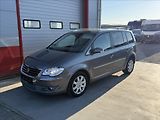 Volkswagen Touran 2,0 TDi DSG highline 7-míst - náhled 1