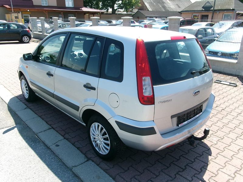 Ford Fusion (2006) 1,25 16V KLIMA TAŽNÉ - fotka 6 z 22