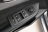 Volkswagen Golf 2,0 TDI 110 kW Life Záruka až - náhled 24