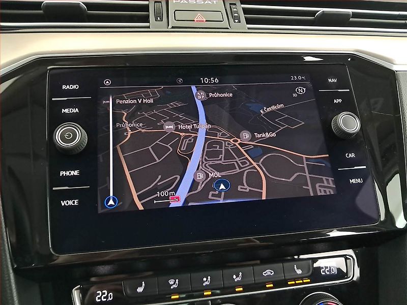 Volkswagen Passat (2020) 1.5 TSI, Automat, Kůže, Navi - fotka 18 z 18