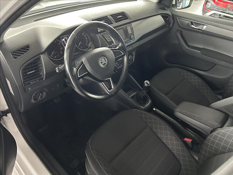 Škoda Fabia 1,2   TSI,SERVISKA,ČR,DPH - fotka 7 z 25
