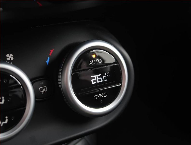 Fiat 500X (2018) Cross 1.4 MultiAir, 4X4 - fotka 18 z 21