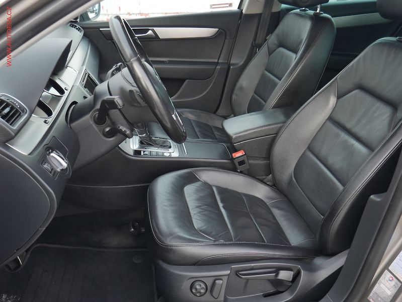 Volkswagen Passat (2013) 2.0 TDi 4x4, ČR, DSG, kůže - fotka 9 z 23