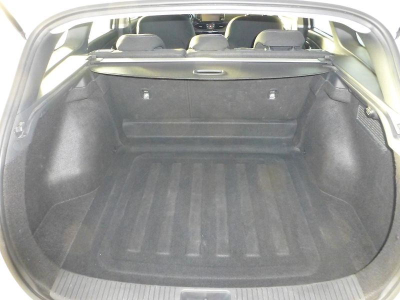 Hyundai i30 (2021) 1,6CRDI*ALU*AC**PARK.S**KAMERA - fotka 24 z 30