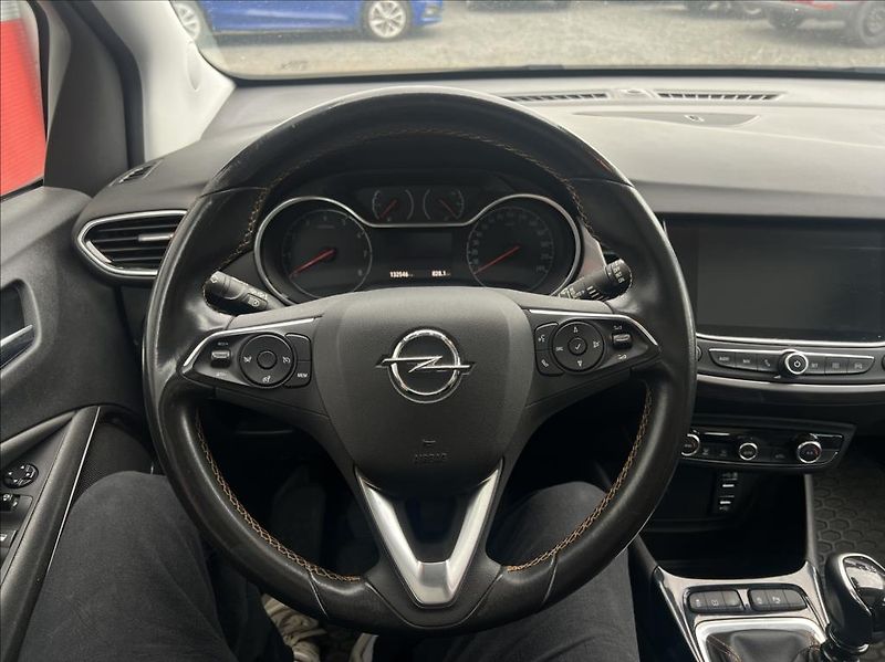 Opel Crossland X 1,2 T Innovation panorama - fotka 15 z 20