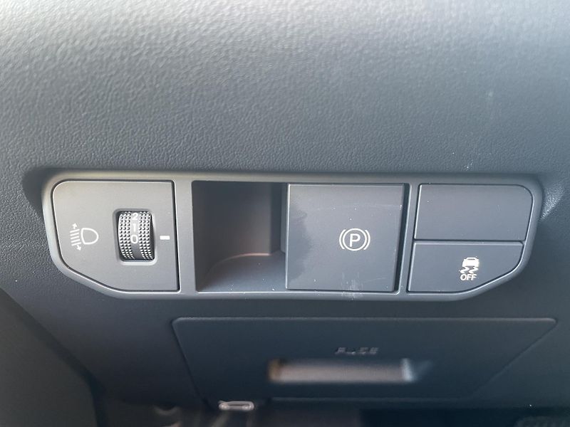 Kia PV5 (2026)  5P 4x2 ELITE 120 KW + 71,2 KW - fotka 23 z 39