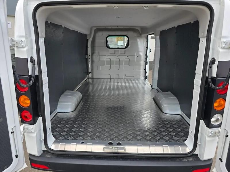 Farizon V6E (2026) 42 kWh - fotka 6 z 13