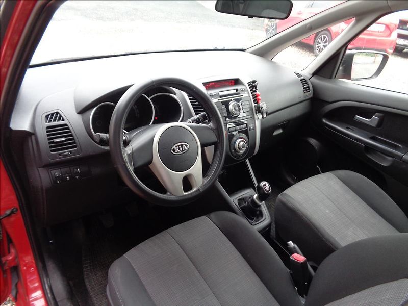 Kia Venga 1,4 - fotka 11 z 13