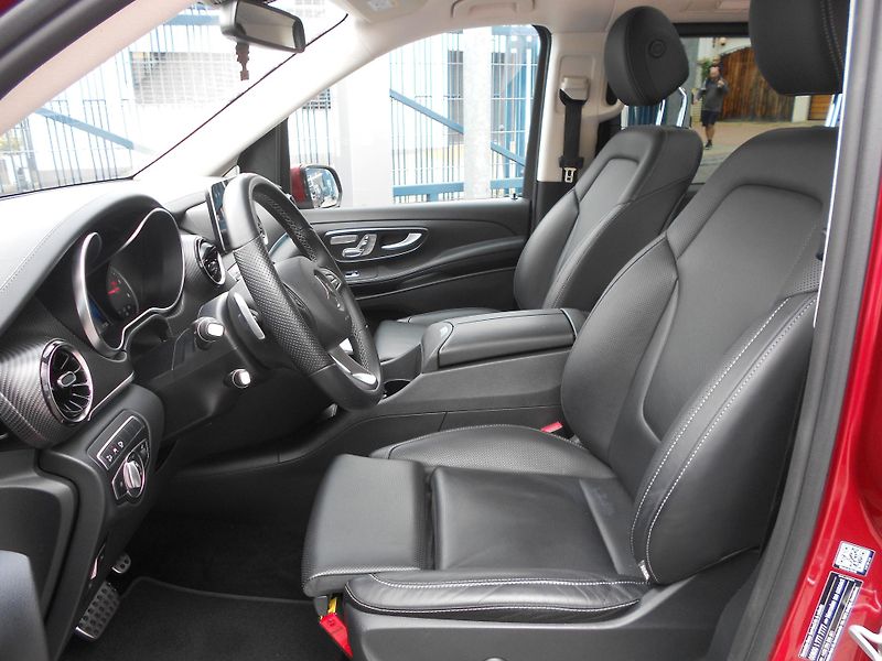 Mercedes-Benz Třídy V 300d 6míst 4Matic ČR 1.m DPH - fotka 7 z 24