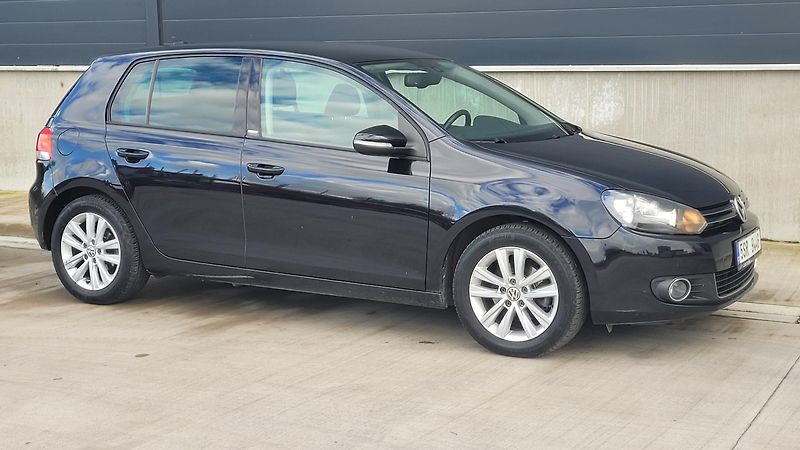 Volkswagen Golf 1,6 TDI 77KW  - fotka 7 z 23