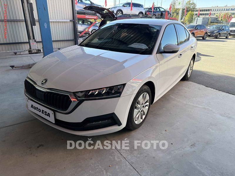 Škoda Octavia (2021) 1.5 TSi, 2.maj,ČR, Ambition - fotka 1 z 3