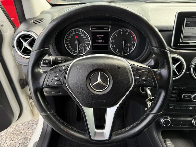 Mercedes-Benz Třídy B B180 1.6 90kW ČR - fotka 14 z 18