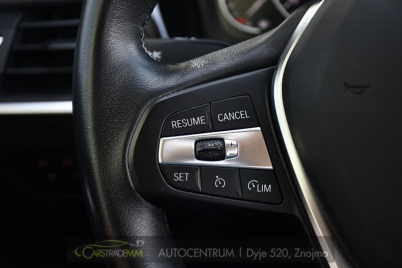 BMW Řada 3 320D xDrive 2xALU 1M ČR - fotka 33 z 54