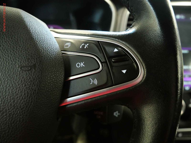 Renault Mégane (2017) 1.5 DCi, ČR, navi, autoAC - fotka 16 z 19