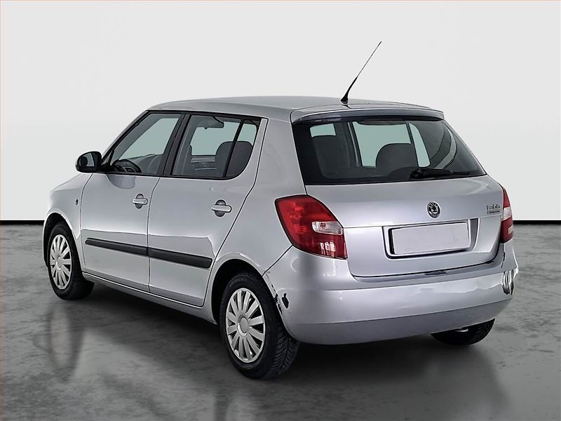 Škoda Fabia (2009) 1.4 TDI, rezervace - fotka 4 z 13