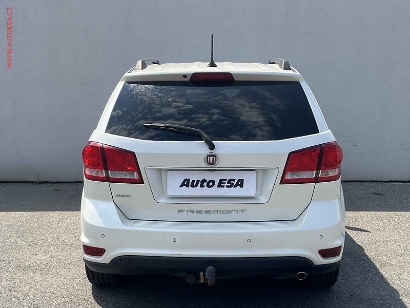 Fiat Freemont (2015) 2.0 MJT 4x4, ČR, AT, park - fotka 5 z 15