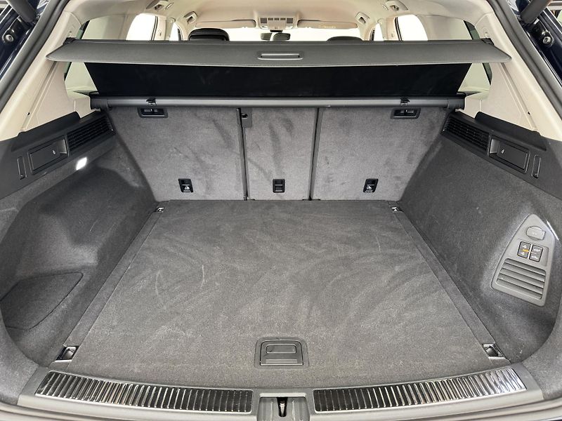 Volkswagen Touareg 3.0Tdi*1-MAJ*DPH*ELEGANCE* - fotka 13 z 46
