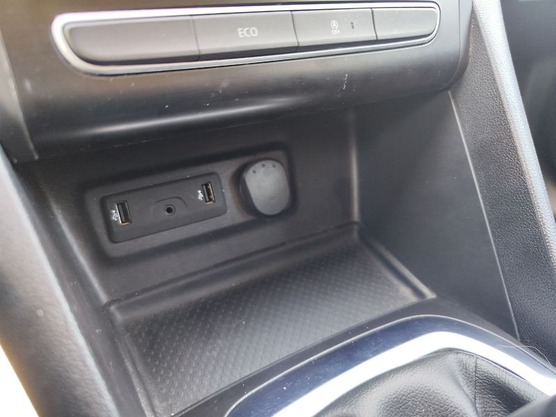 Renault Mégane 1.2 TCE/97kW 1.majitel - fotka 18 z 29