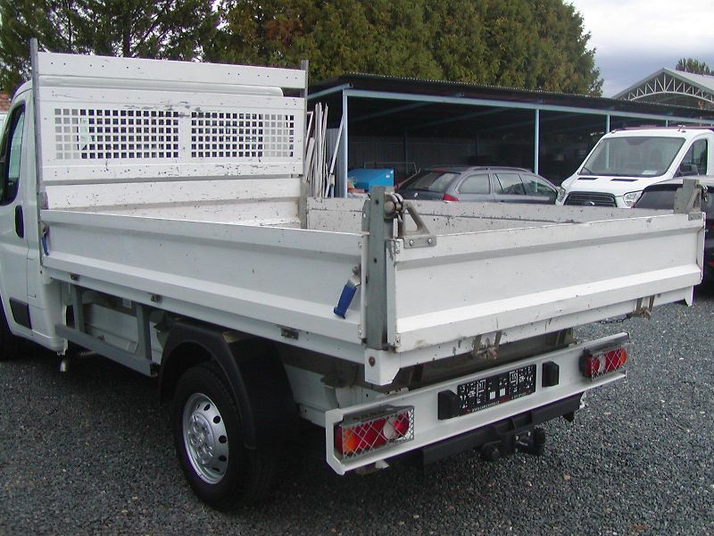 Peugeot Boxer (2015) 2.2 HDi,SKLOPKA, VÝB.STAV!! - fotka 23 z 74