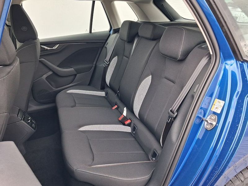 Škoda Kamiq Classic 1,0TSI 70kW - fotka 8 z 12