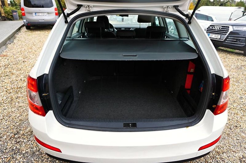 Škoda Octavia (2013) STYLE 2,0 TDI 110 kW - fotka 10 z 40
