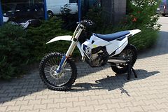 Husqvarna FC 450 (2022) 2022 SKLADEM TOP CENA - fotografie inzerátu