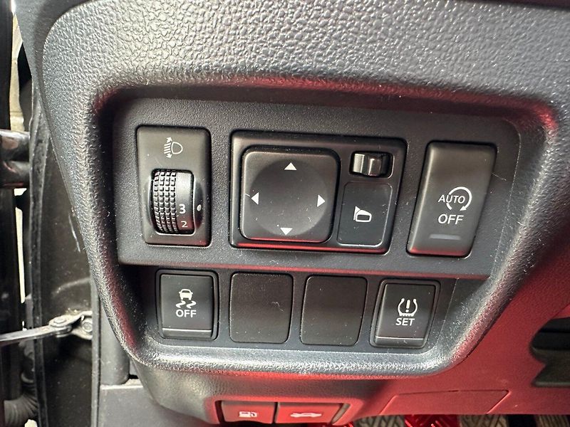 Nissan Juke 1.2i 1Maj/ČR/Tempomat - fotka 24 z 28