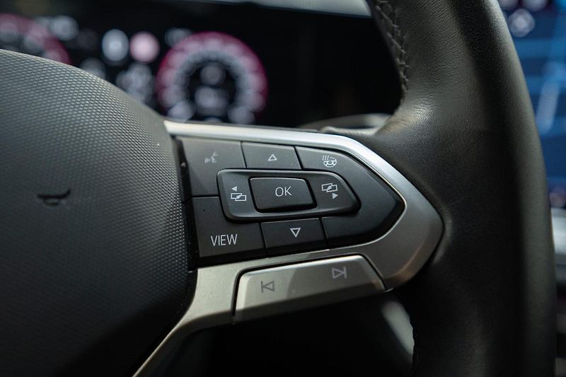 Volkswagen Tiguan 1.5 eTSI Elegance 110 kW - fotka 17 z 34