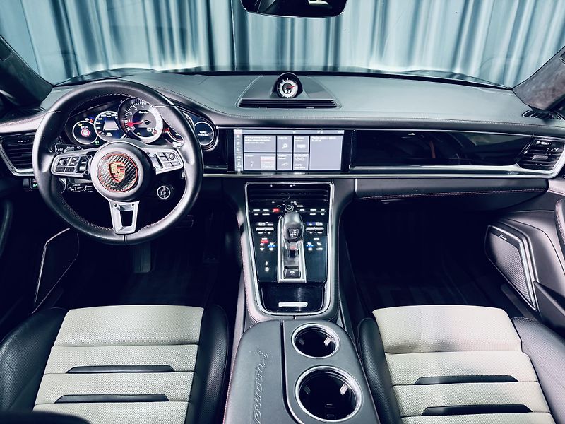 Porsche Panamera (2019) PANAMERA*TURBO*PANO*360* - fotka 35 z 37