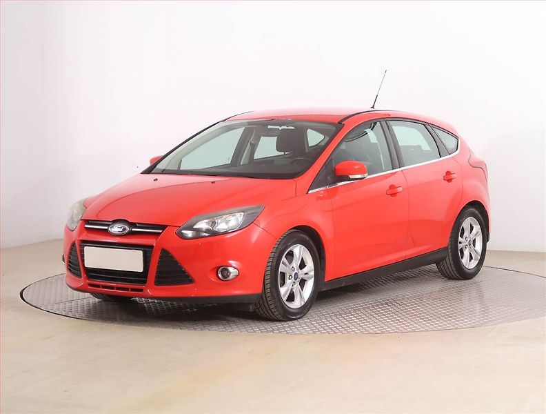 Ford Focus (2014) Trend Sport 1.0 EcoBoost - fotka 2 z 16