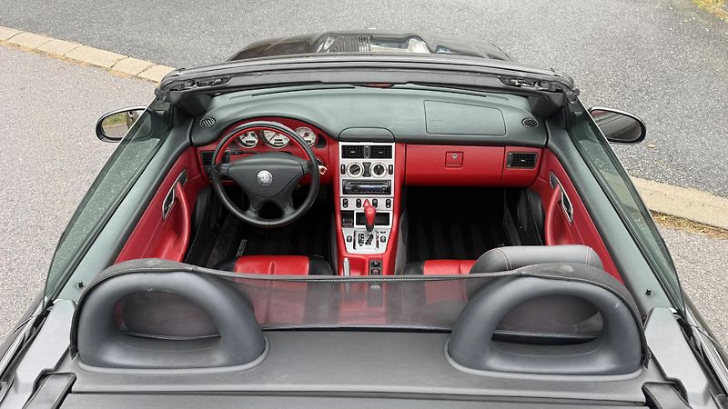 Mercedes-Benz SLK (2000) 320 AUT 160KW MB KOLA18 KLIMA - fotka 23 z 24