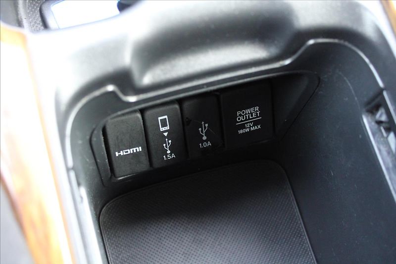 Honda CR-V 2,0 i  1MAJ,EXECUTIVE,4X4,DPH - fotka 26 z 49