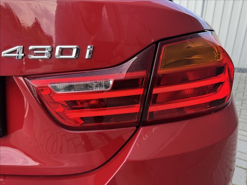 BMW Řada 4 2,0 430i xDrive Cabrio M-paket - fotka 19 z 50