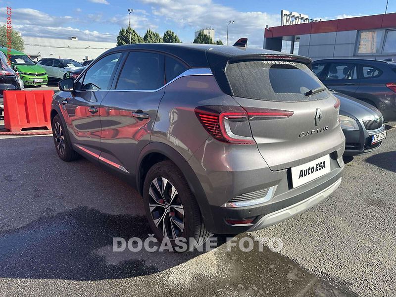 Renault Captur (2024) 1.3TCe, 1.maj,ČR, Techno - fotka 2 z 3