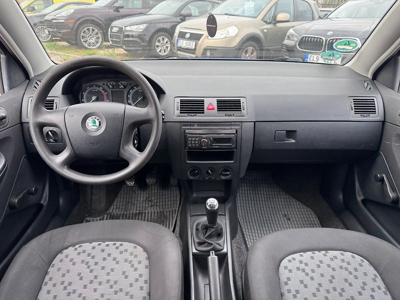 Škoda Fabia (2005) 1,2 HTP 40 KW STK - fotka 24 z 47