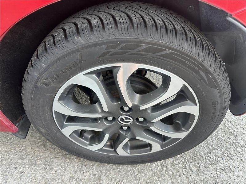 Mazda 2 1,5 - fotka 21 z 25