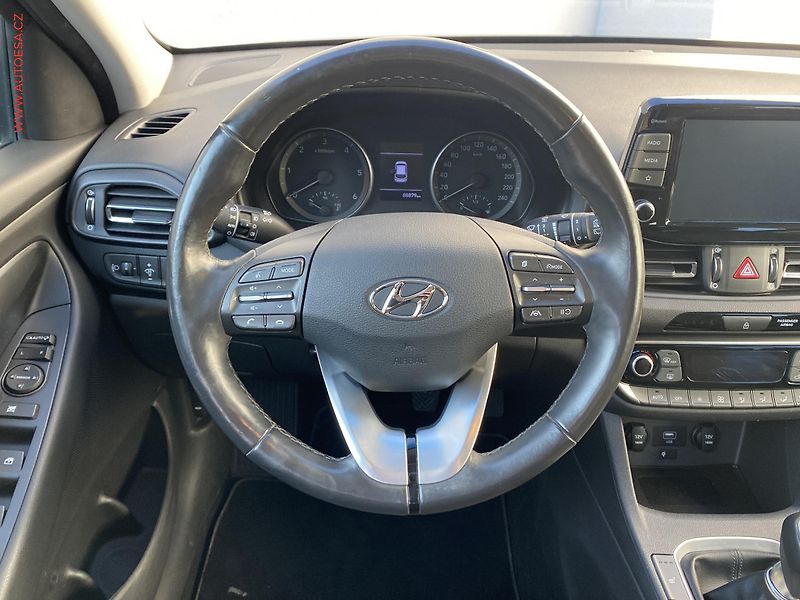 Hyundai i30 (2021) 1.6 CRDi, 2.maj,ČR, Smart - fotka 11 z 17