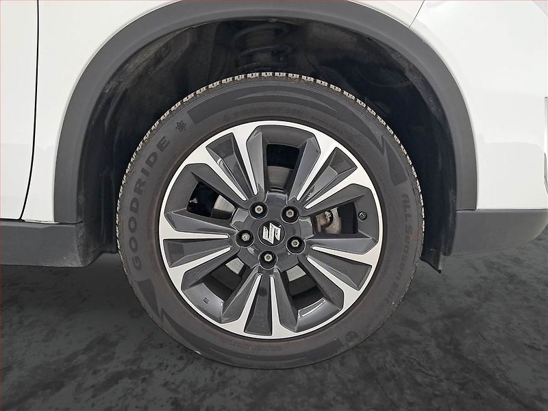 Suzuki Vitara (2023) 1.4 BoosterJet - fotka 15 z 22