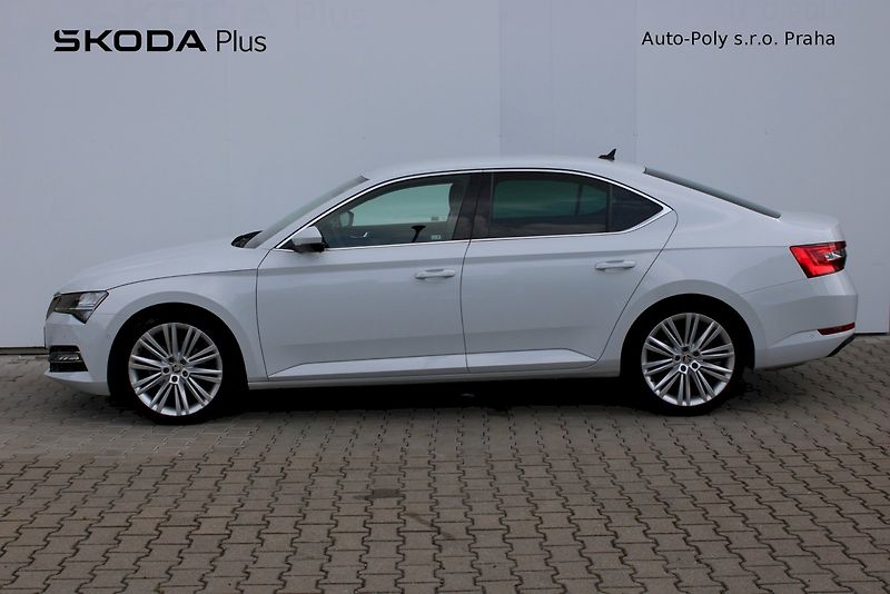 Škoda Superb (2023) 2.0 TDI 147 kW Style - fotka 8 z 25