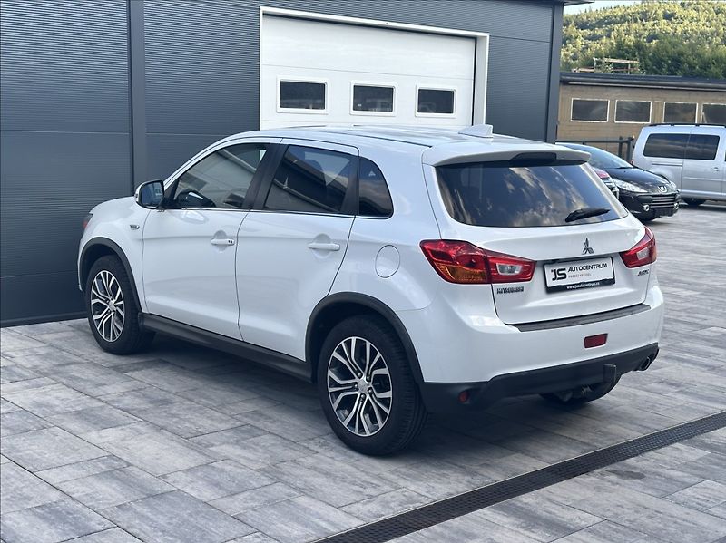 Mitsubishi ASX 2,2 DI-D 150PS  Intense+ A/T 4 - fotka 10 z 51