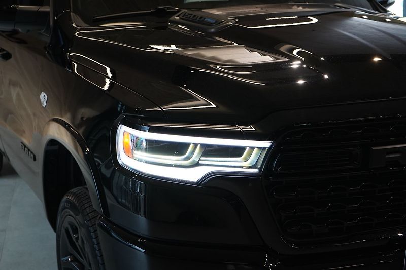 Dodge RAM (2026) 1500 Limited  V8 2026 - fotka 4 z 50