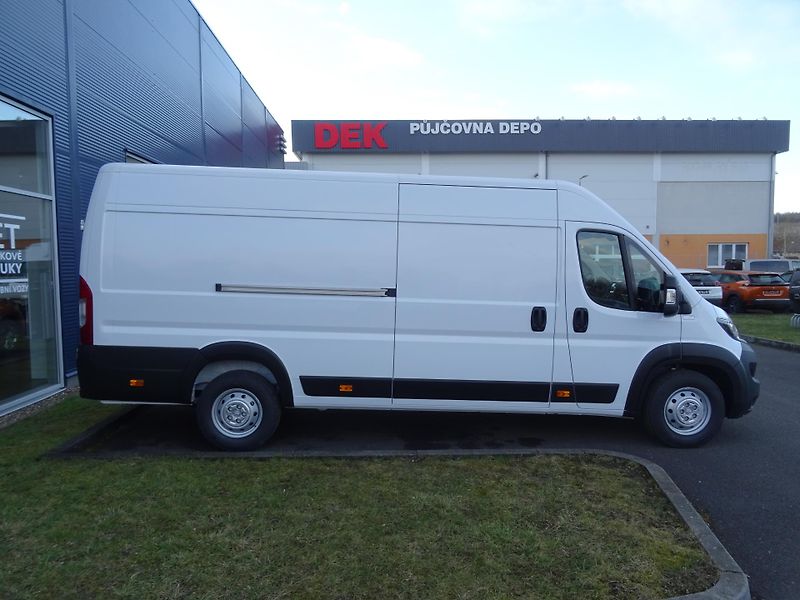 Peugeot Boxer (2023) 4350 L4H2 2.2 BHDi 165k MAN6 - fotka 10 z 28