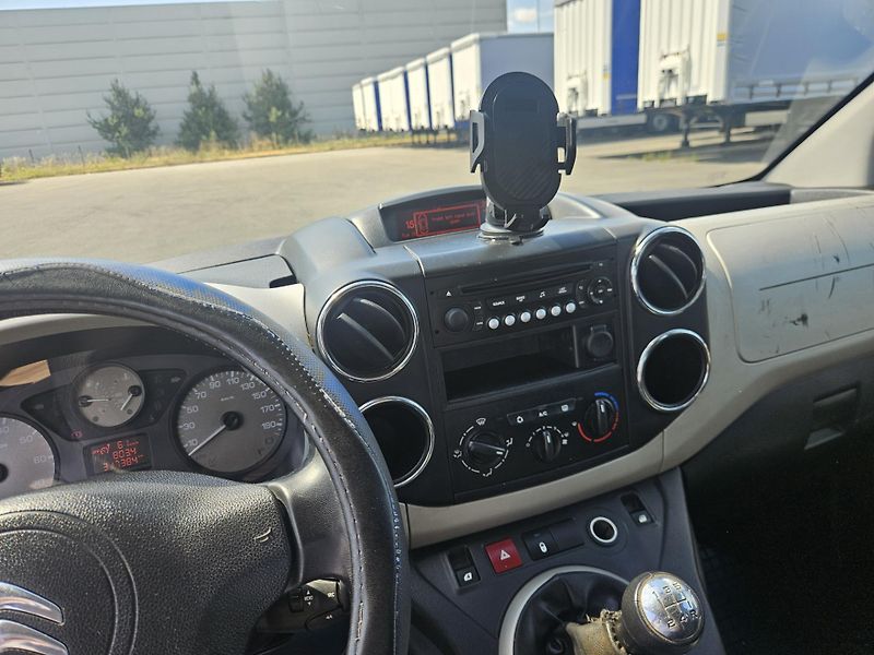 Citroën Berlingo 1,6 HDI 84 kW tažné, nez. top. - fotka 11 z 19
