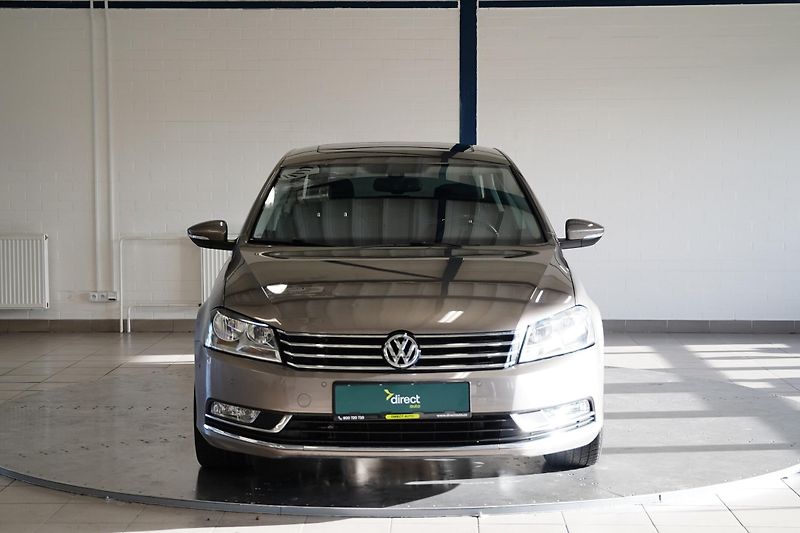 Volkswagen Passat - fotka 4 z 27