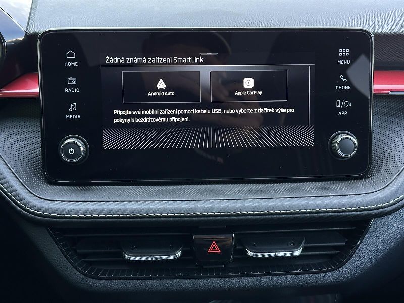 Škoda Fabia 1.0TSi Monte Carlo 116PS Bi-LE - fotka 28 z 42