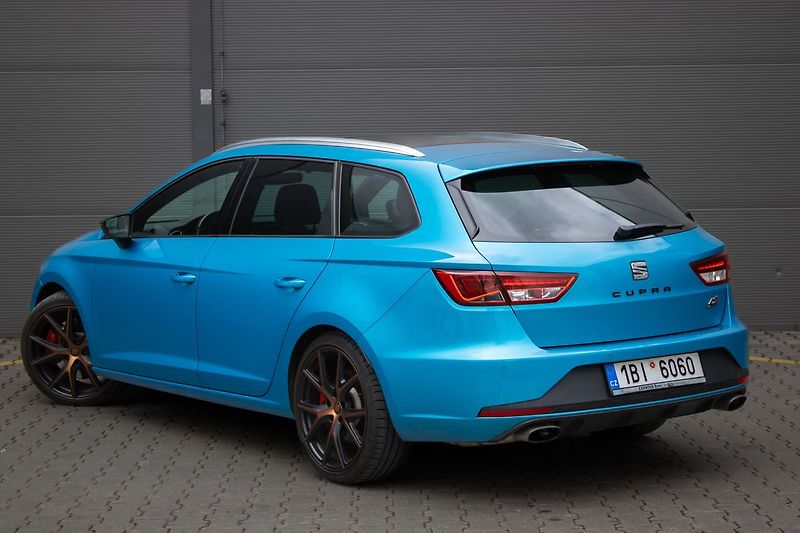 Seat Leon - fotka 10 z 39