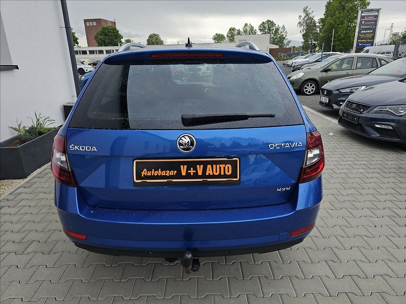 Škoda Octavia III 2,0TDi STYLE EXTRA + - fotka 7 z 50