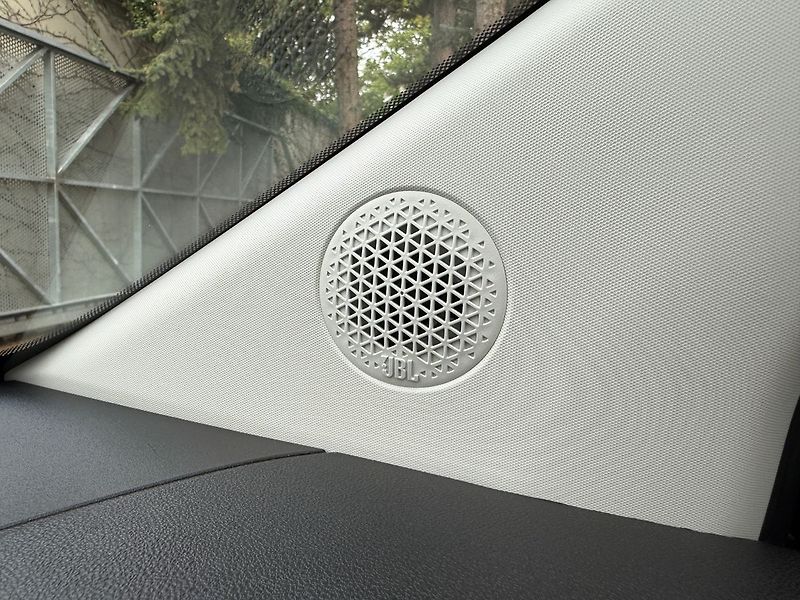 Fiat 500 LaPrima 42kWh JBL - fotka 29 z 34