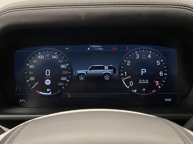 Land Rover Defender P400 X-DYNAMIC HSE AWD CZ - fotka 42 z 46