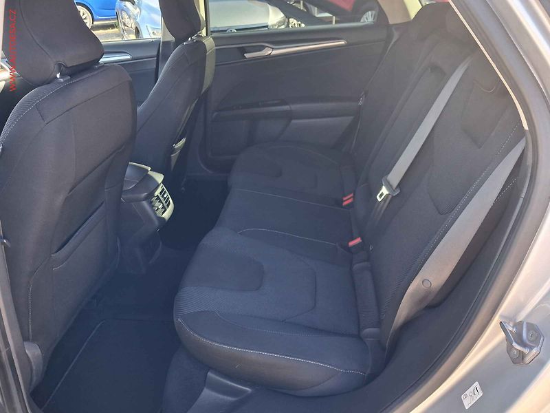 Ford Mondeo (2015) 2.0 TDCi 4x4, ČR, AT, LED - fotka 10 z 18